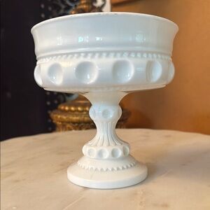 Elegant White Vintage Pedestal Bowl